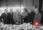 Standbild M J Blumberg Beverly Hills California USA, 1952, aus Sekunde 7 historischem Filmmaterial Videoclip 65675047832