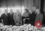 Standbild M J Blumberg Beverly Hills California USA, 1952, aus Sekunde 9 historischem Filmmaterial Videoclip 65675047832