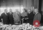Standbild M J Blumberg Beverly Hills California USA, 1952, aus Sekunde 10 historischem Filmmaterial Videoclip 65675047832