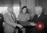 Standbild M J Blumberg Beverly Hills California USA, 1952, aus Sekunde 28 historischem Filmmaterial Videoclip 65675047832