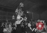 Immagine di Testate floreali California United States USA, 1952, secondo 11 filmato di repertorio 65675047833