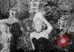 Immagine di Testate floreali California United States USA, 1952, secondo 22 filmato di repertorio 65675047833