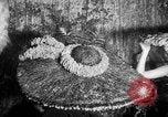 Immagine di Testate floreali California United States USA, 1952, secondo 37 filmato di repertorio 65675047833