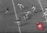 Immagine di Football americano Los Angeles California USA, 1952, secondo 24 filmato di repertorio 65675047834