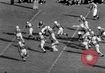 Immagine di Football americano Los Angeles California USA, 1952, secondo 49 filmato di repertorio 65675047834