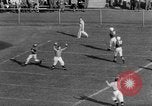 Immagine di Football americano Los Angeles California USA, 1952, secondo 53 filmato di repertorio 65675047834