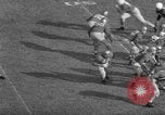 Immagine di Football americano Los Angeles California USA, 1952, secondo 57 filmato di repertorio 65675047834