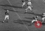 Immagine di Football americano Los Angeles California USA, 1952, secondo 58 filmato di repertorio 65675047834