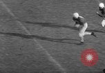 Immagine di Football americano Los Angeles California USA, 1952, secondo 61 filmato di repertorio 65675047834
