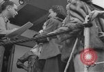 Immagine di Spose di guerra Europa, 1946, secondo 19 filmato di repertorio 65675047843