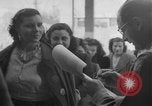 Immagine di Spose di guerra Europa, 1946, secondo 27 filmato di repertorio 65675047843