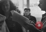 Immagine di Spose di guerra Europa, 1946, secondo 37 filmato di repertorio 65675047843
