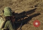 Immagine di Stati Uniti Marines assalto anfibio della formazione Okinawa in Giappone, 1961, secondo 14 filmato di repertorio 65675047856