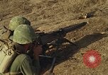 Immagine di Stati Uniti Marines assalto anfibio della formazione Okinawa in Giappone, 1961, secondo 16 filmato di repertorio 65675047856