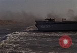 Immagine di Stati Uniti Marines assalto anfibio della formazione Okinawa in Giappone, 1961, secondo 45 filmato di repertorio 65675047856