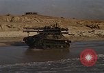 Immagine di Stati Uniti Marines assalto anfibio della formazione Okinawa in Giappone, 1961, secondo 50 filmato di repertorio 65675047856