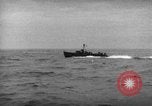 Standbild Spalten der Anlandung Handwerk Infanterie Baie de la Seine Normandie Frankreich, 1944, aus Sekunde 11 historischem Filmmaterial Videoclip 65675047876