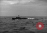 Standbild Spalten der Anlandung Handwerk Infanterie Baie de la Seine Normandie Frankreich, 1944, aus Sekunde 29 historischem Filmmaterial Videoclip 65675047876