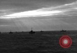 Standbild Spalten der Anlandung Handwerk Infanterie Baie de la Seine Normandie Frankreich, 1944, aus Sekunde 58 historischem Filmmaterial Videoclip 65675047876