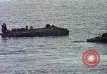 Immagine di Bayfield USS APA-33 Spiaggia Bianca Cappello Batangan Vietnam, 1965, secondo 22 filmato di repertorio 65675047887