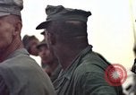 Immagine di Bayfield USS APA-33 Spiaggia Bianca Cappello Batangan Vietnam, 1965, secondo 41 filmato di repertorio 65675047887