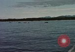 Immagine di Lo sbarco del veicolo personale cingolato-5 Spiaggia Bianca Cappello Batangan Vietnam, 1965, secondo 19 filmato di repertorio 65675047888