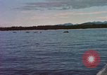 Immagine di Lo sbarco del veicolo personale cingolato-5 Spiaggia Bianca Cappello Batangan Vietnam, 1965, secondo 62 filmato di repertorio 65675047888