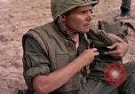 Immagine di Stati Uniti Marines Spiaggia Bianca Cappello Batangan Vietnam, 1965, secondo 8 filmato di repertorio 65675047889