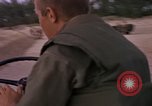 Immagine di Stati Uniti Marines Spiaggia Bianca Cappello Batangan Vietnam, 1965, secondo 14 filmato di repertorio 65675047891