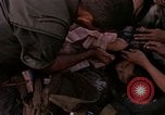 Immagine di Stati Uniti Marines Spiaggia Bianca Cappello Batangan Vietnam, 1965, secondo 41 filmato di repertorio 65675047891