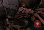 Immagine di Stati Uniti Marines Spiaggia Bianca Cappello Batangan Vietnam, 1965, secondo 42 filmato di repertorio 65675047891