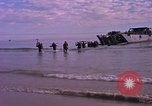 Immagine di Stati Uniti Marines Spiaggia Bianca Cappello Batangan Vietnam, 1965, secondo 51 filmato di repertorio 65675047891