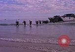 Immagine di Stati Uniti Marines Spiaggia Bianca Cappello Batangan Vietnam, 1965, secondo 52 filmato di repertorio 65675047891