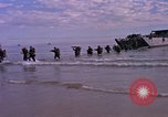 Immagine di Stati Uniti Marines Spiaggia Bianca Cappello Batangan Vietnam, 1965, secondo 58 filmato di repertorio 65675047891