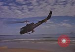 Standbild Vereinigten Staaten Marines Cap Batangan Vietnam, 1965, aus Sekunde 10 historischem Filmmaterial Videoclip 65675047892