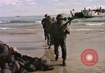Immagine di Landing Craft Utility Cap Batangan Vietnam, 1965, secondo 3 filmato di repertorio 65675047894