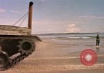 Immagine di Landing Craft Utility Cap Batangan Vietnam, 1965, secondo 58 filmato di repertorio 65675047894