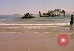 Immagine di Landing Craft Utility Cap Batangan Vietnam, 1965, secondo 61 filmato di repertorio 65675047894