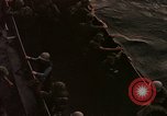 Image des Marines des États-Unis Plage Blanche Cap Batangan Vietnam, 1965, de la seconde 25 séquences d'archives historiques vidéo 65675047895