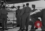 Standbild Admiral Chester Nimitiz W Iwo Jima, 1945, aus Sekunde 9 historischem Filmmaterial Videoclip 65675047896