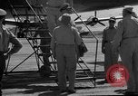 Standbild Admiral Chester Nimitiz W Iwo Jima, 1945, aus Sekunde 10 historischem Filmmaterial Videoclip 65675047896