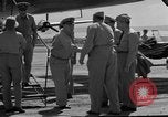 Standbild Admiral Chester Nimitiz W Iwo Jima, 1945, aus Sekunde 15 historischem Filmmaterial Videoclip 65675047896