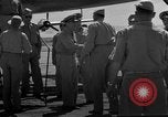 Standbild Admiral Chester Nimitiz W Iwo Jima, 1945, aus Sekunde 18 historischem Filmmaterial Videoclip 65675047896