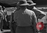 Standbild Admiral Chester Nimitiz W Iwo Jima, 1945, aus Sekunde 41 historischem Filmmaterial Videoclip 65675047896