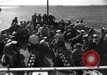 Standbild United States Navy Personal Iwo Jima, 1945, aus Sekunde 5 historischem Filmmaterial Videoclip 65675047897