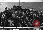 Standbild United States Navy Personal Iwo Jima, 1945, aus Sekunde 8 historischem Filmmaterial Videoclip 65675047897
