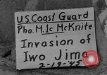 Standbild Landing Vehicle Tracked Iwo Jima, 1945, aus Sekunde 3 historischem Filmmaterial Videoclip 65675047899