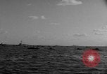 Standbild Landing Vehicle Tracked Iwo Jima, 1945, aus Sekunde 6 historischem Filmmaterial Videoclip 65675047899