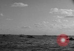 Standbild Landing Vehicle Tracked Iwo Jima, 1945, aus Sekunde 13 historischem Filmmaterial Videoclip 65675047899
