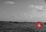 Standbild Landing Vehicle Tracked Iwo Jima, 1945, aus Sekunde 14 historischem Filmmaterial Videoclip 65675047899
